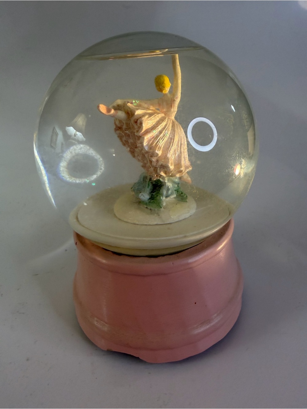 Vintage Pink Ballerina Snow Globe Decorative Figurine Windup plays Memories